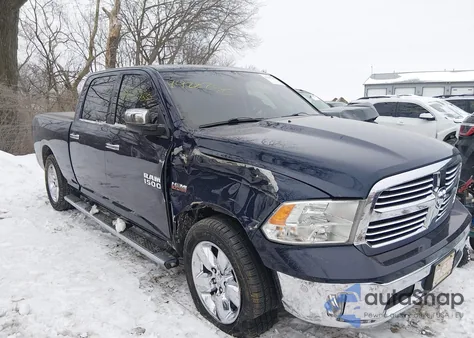 2015 Ram 1500 Big Horn z USA, uszkodzony, nr VIN 1C6RR7TT1FS769414